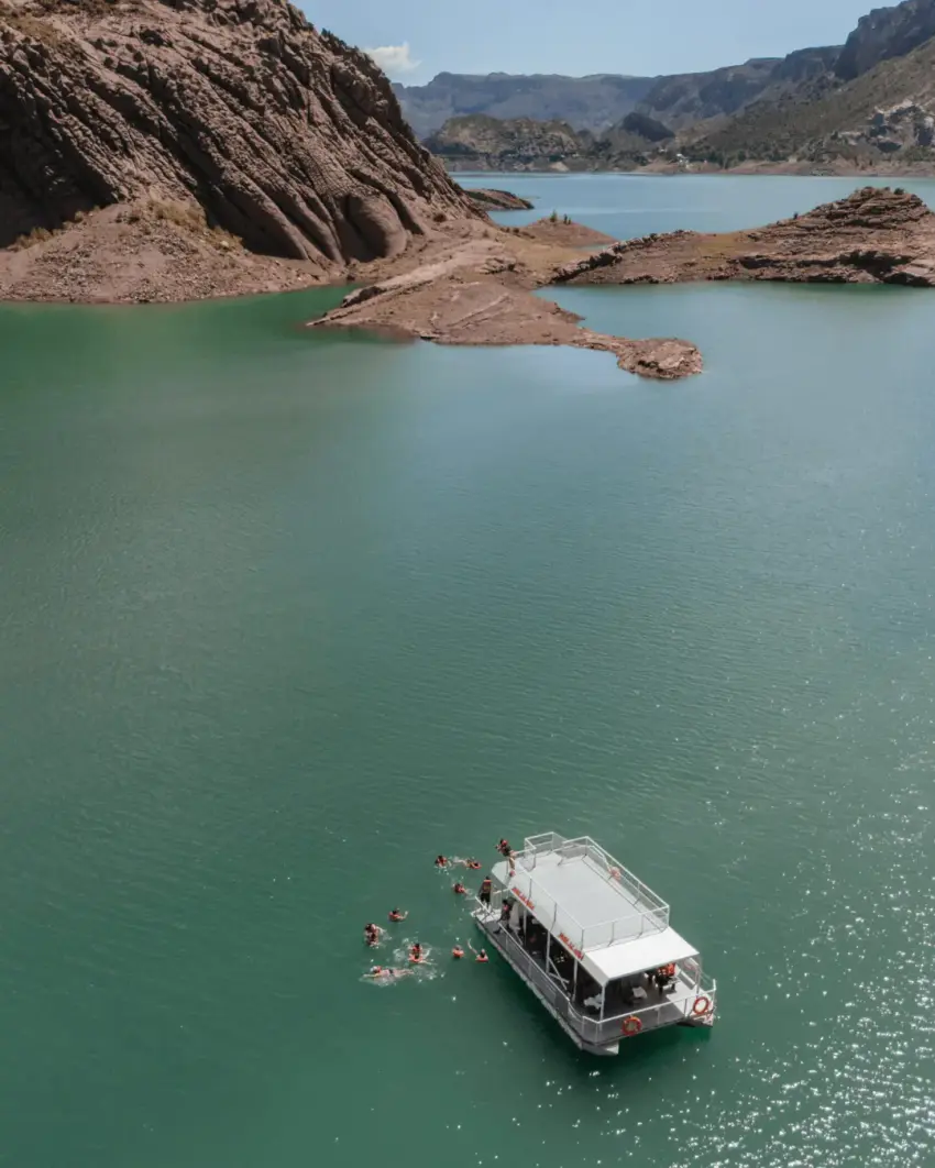Catamarán en Valle Grande San Rafael