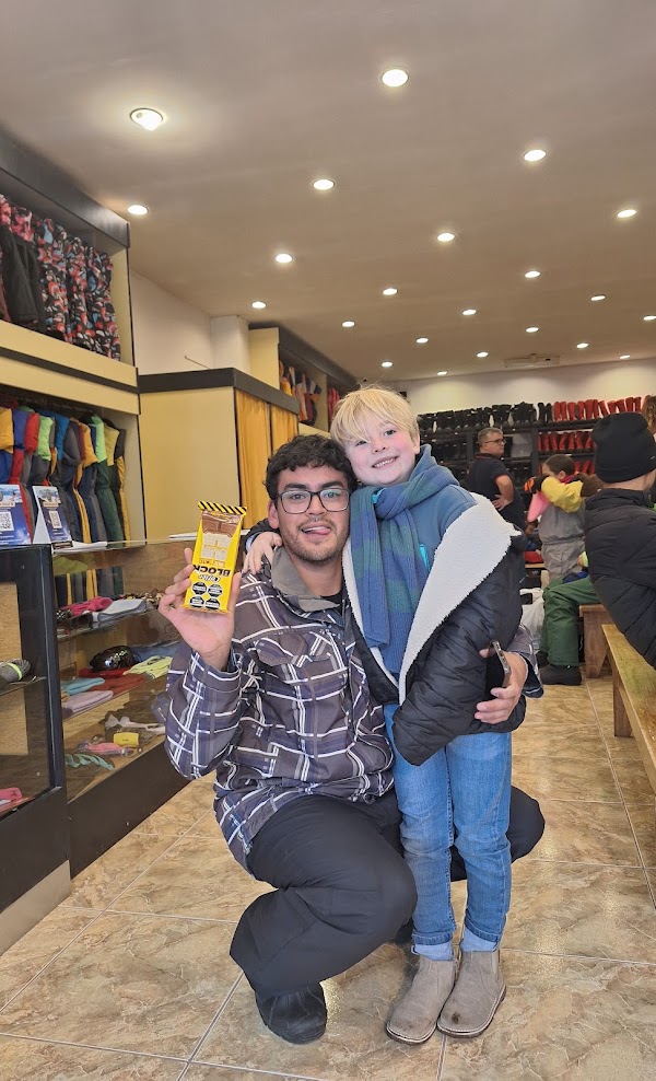 Foto 2 de reseña de Iván